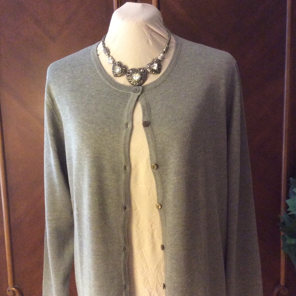 Liz Baker Cardigan 🎀 Size (XL) 🎀 Gray 🎀